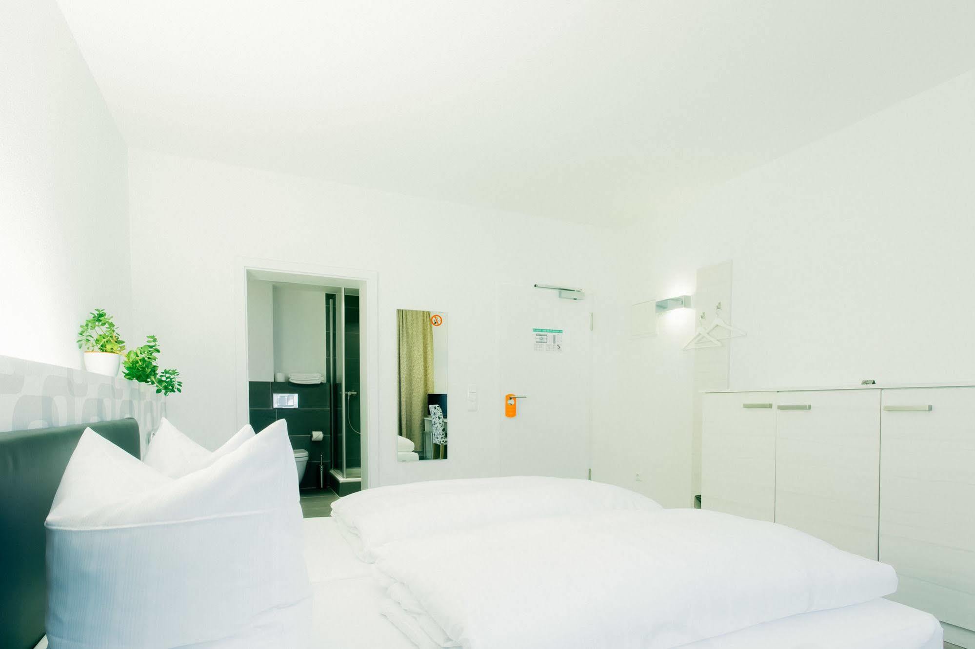 Fair Hotel Moenchengladbach City Exterior photo